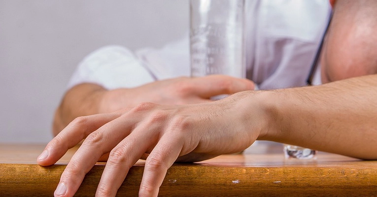 Morning after misconceptions: what Aussies get wrong about alcohol and driving